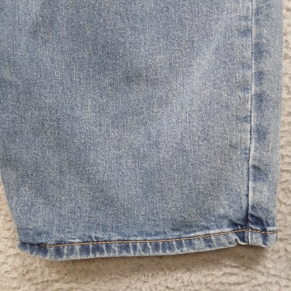 Levi's 559 Relaxed Straight Jeans‎ Mens 52x32 Light Wash Blue Denim EUC